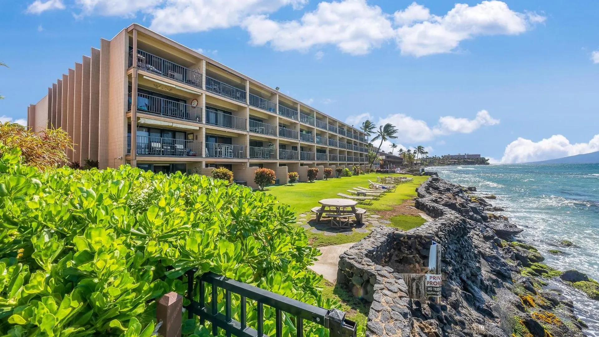 Kaleialoha 402 Apartment Kahana United States